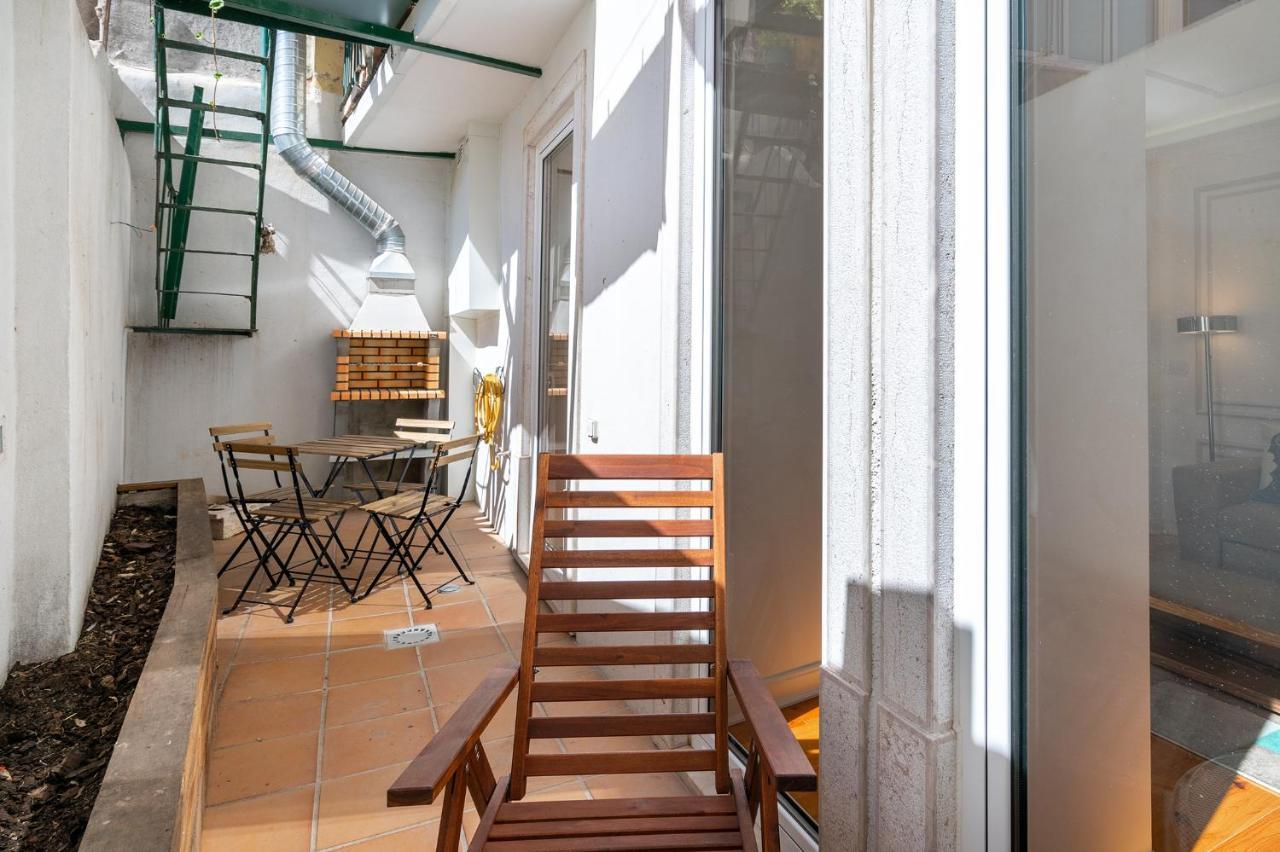 Whome | Great Location & Large Family Apartment W/Patio Lisbon Bagian luar foto