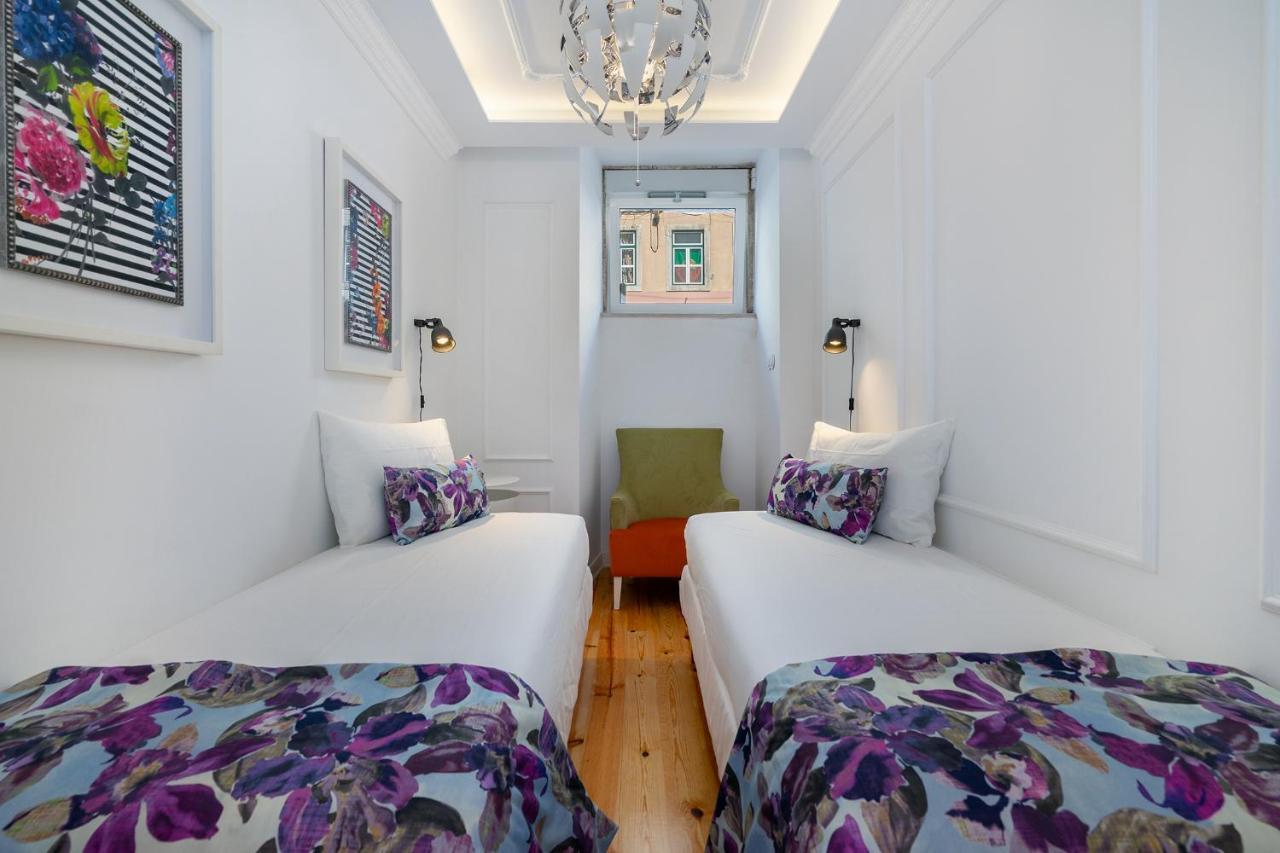 Whome | Great Location & Large Family Apartment W/Patio Lisbon Bagian luar foto